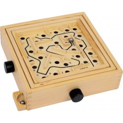 LABYRINTHE EN BOIS